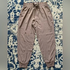 NWT Abercrombie & Fitch Womens joggers - size Large